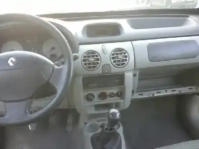 Здавання транспортного засобу renault kangoo (f/kc0) extreme 4x4 року 2006 потужний f9q 37