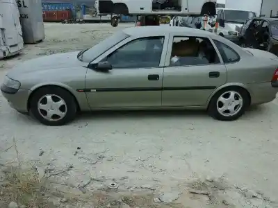 Sloopvoertuig opel vectra b berlina elegance van het jaar 1998 aangedreven x20xev