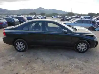 Veículo de Sucata volvo s60 berlina 2.4 (103kw) do ano 2002 alimentado b5244s2