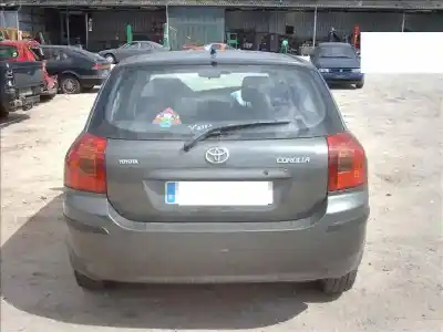 Vehicul casat toyota corolla (e12) 1.6 16v al anului 2003 alimentat 3zz-fe