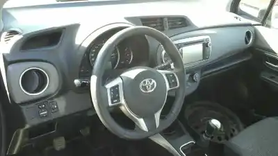 Verschrottungsfahrzeug toyota yaris active des jahres 2014 angetrieben 1nd