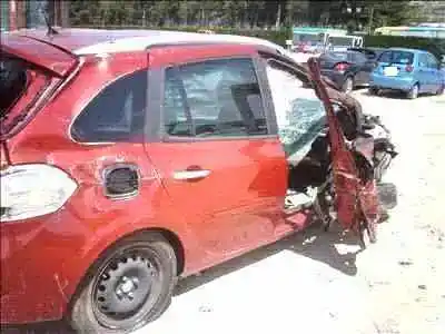 Здавання транспортного засобу renault clio iii authentique року 2007 потужний k9kt766