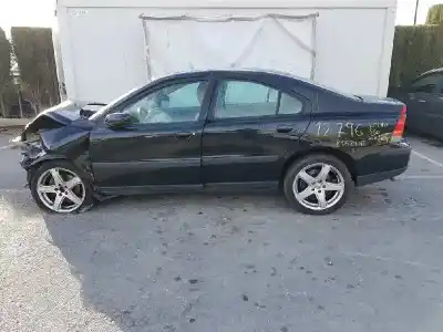 Hurda Aracı VOLVO S60 BERLINA 2.4 D Yılın 2004 güçlü D5244T