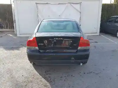 Vehicul casat volvo s60 berlina 2.4 d al anului 2004 alimentat d5244t