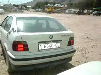 Veículo de Sucata bmw serie 3 compacto (e36) 318tds do ano 1990 alimentado 