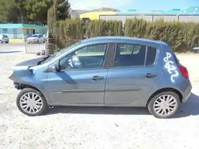 Здавання транспортного засобу renault clio iii authentique року 2007 потужний k9kj7