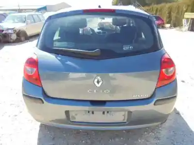 Здавання транспортного засобу renault clio iii authentique року 2007 потужний k9kj7
