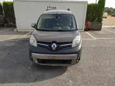 Véhicule à la ferraille renault kangoo extrem de l'année 2015 alimenté k9kb6