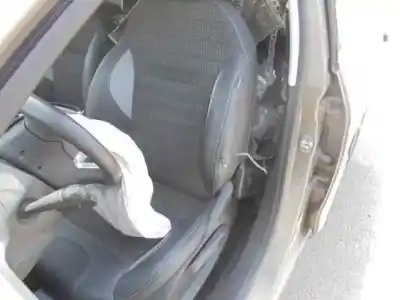 Véhicule à la ferraille peugeot 2008 (--.2013->) allure de l'année 2016 alimenté bh01