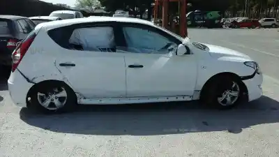 Veicolo di demolizione hyundai i30 comfort dell'anno 2011 alimentato 4fa