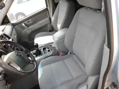 Veicolo di demolizione kia sorento i (jc) 2.5 crdi dell'anno 2005 alimentato d4cb