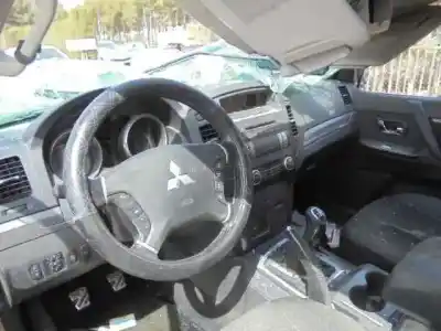 Scrapping Vehicle mitsubishi montero (v80/v90) 3.2 di-d intense of the year 2007 powered 4m41