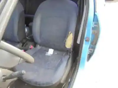 Здавання транспортного засобу peugeot 206 berlina xr року 1999 потужний kfx