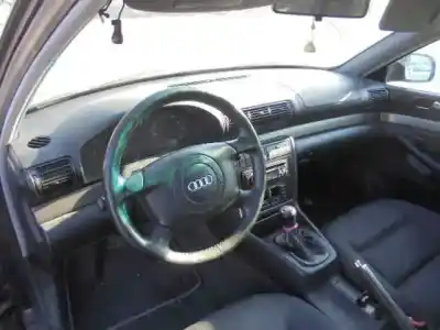 Veículo de Sucata audi a4 berlina (b5) 1.8 do ano 1999 alimentado adr