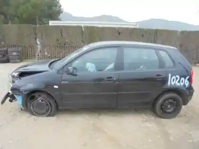 Hurda Aracı VOLKSWAGEN POLO (9N1) Highline Yılın 2004 güçlü BBY