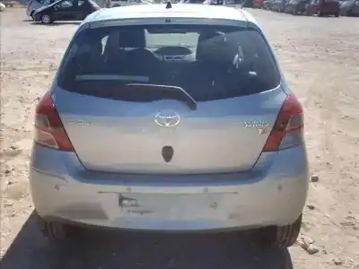 Veículo de Sucata toyota yaris live do ano 2009 alimentado 1nd-tv