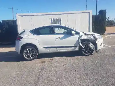 Здавання транспортного засобу citroen                                            ds4                                                                                                                                                                                                                                                        design року 2012 потужний 9h05