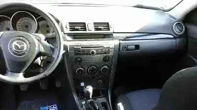 Veículo de Sucata mazda 3 berlina (bk) 1.6 vvt active do ano 2006 alimentado z6