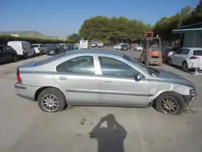 Veículo de Sucata volvo s60 berlina 2.4 (125kw) do ano 2002 alimentado b5244s