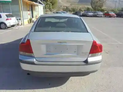 Veículo de Sucata volvo s60 berlina 2.4 (125kw) do ano 2002 alimentado b5244s