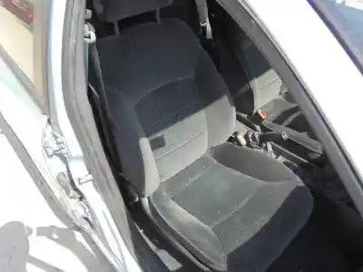 Sloopvoertuig fiat brava (182) 1.9 jtd cat van het jaar 2001 aangedreven 182b9000