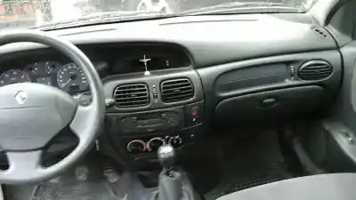 Утилизация автомобиля renault megane i fase 2 berlina (ba0) 1.9 dci diesel cat 102 cv / 75 kw года 2006 питание f9qk7