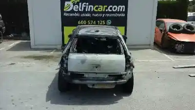 Veículo de Sucata citroen c4 berlina vtr plus do ano 2005 alimentado nfu