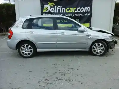 Veículo de Sucata kia cerato 1.6crdi do ano 2006 alimentado d4fb
