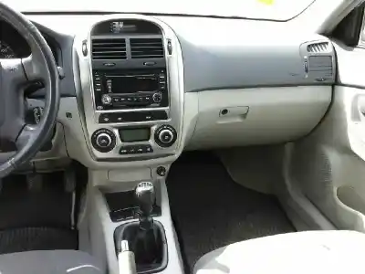 Veículo de Sucata kia cerato 1.6crdi do ano 2006 alimentado d4fb