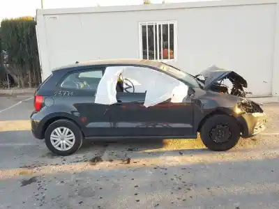 Veicolo di demolizione volkswagen polo (6c1) trendline dell'anno 2015 alimentato chy