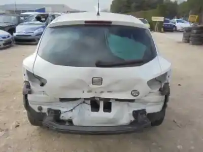 Veículo de Sucata seat ibiza sc (6j1) reference do ano 2010 alimentado cayb