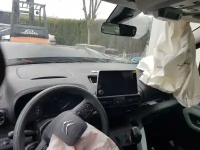 Здавання транспортного засобу citroen berlingo feel m року 2020 потужний yh01