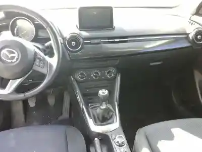 Здавання транспортного засобу mazda 2 lim. () style року 2014 потужний p5