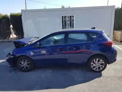 Veículo de Sucata TOYOTA AURIS Active do ano 2015 alimentado 8NR