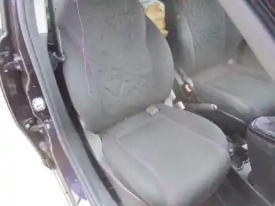 Scrapping Vehicle lancia ypsilon (402) gold of the year 2013 powered 169a4000