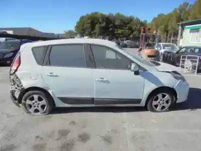 Sloopvoertuig renault scenic iii expression van het jaar 2009 aangedreven k9kg832