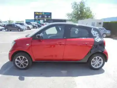 Здавання транспортного засобу SMART                                              FORFOUR                                                                                                                                                                                                                                                    Basis (52kW) (453.042)                                                                                                                                                                                                                                     року 2015 потужний H4DA400