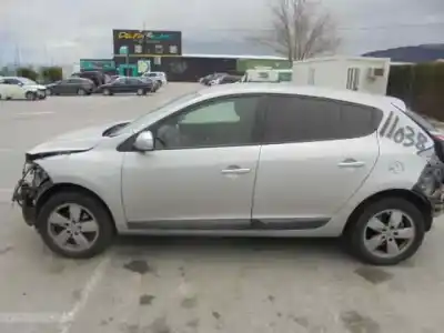 Здавання транспортного засобу RENAULT                                            MEGANE III BERLINA 5 P                                                                                                                                                                                                                                     Dynamique                                                                                                                                                                                                                                                  року 2010 потужний K9KG832