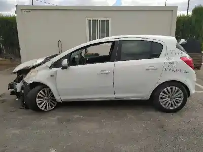 Здавання транспортного засобу opel corsa d selective року 2014 потужний a12xer