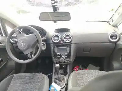 Здавання транспортного засобу opel corsa d selective року 2014 потужний a12xer