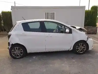 Veículo de Sucata toyota yaris active do ano 2013 alimentado 1nr