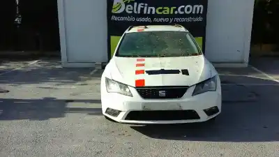 Здавання транспортного засобу seat leon st (5f8) style року 2016 потужний crl