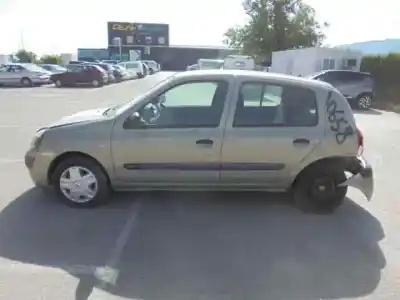 Здавання транспортного засобу RENAULT CLIO II FASE II (B/CB0) Authentique року 2003 потужний K9KA7