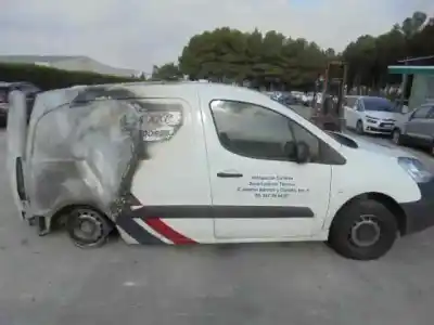 Veicolo di demolizione citroen                                            berlingo                                                                                                                                                                                                                                                   feel m                                                                                                                                                                                                                                                     dell'anno 2016 alimentato bh02