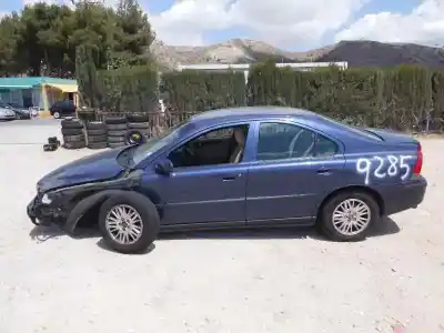Vehicul casat VOLVO S60 BERLINA 2.4 (125kW) al anului 2003 alimentat B5244S