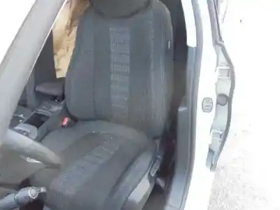 Sloopvoertuig peugeot 308 allure van het jaar 2016 aangedreven bh01