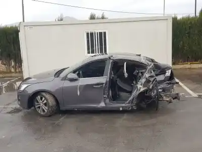 Scrapping Vehicle CHEVROLET CRUZE LT of the year 2014 powered Z20D1
