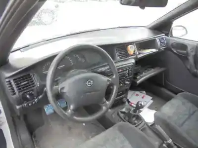 Veículo de Sucata opel vectra b berlina cd do ano 1998 alimentado x18xe