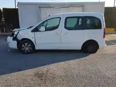 Sloopvoertuig CITROEN BERLINGO STATION WAGON Feel van het jaar 2018 aangedreven BH01