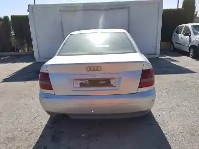 Vehicul casat audi a4 berlina (b5) 1.9 tdi al anului 2000 alimentat ajm